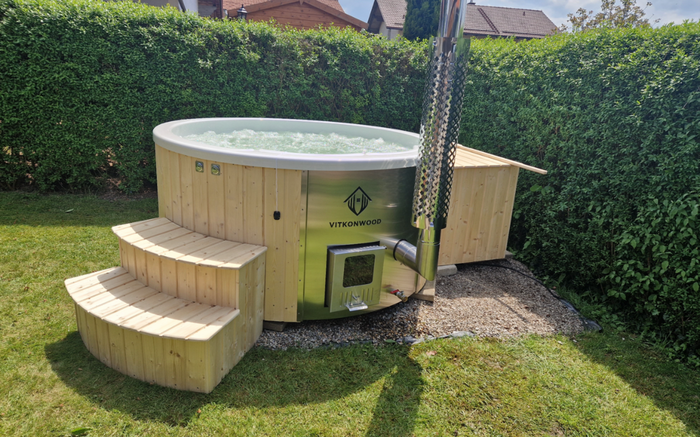 Einen Hot Tub im Garten integrieren - so geht's