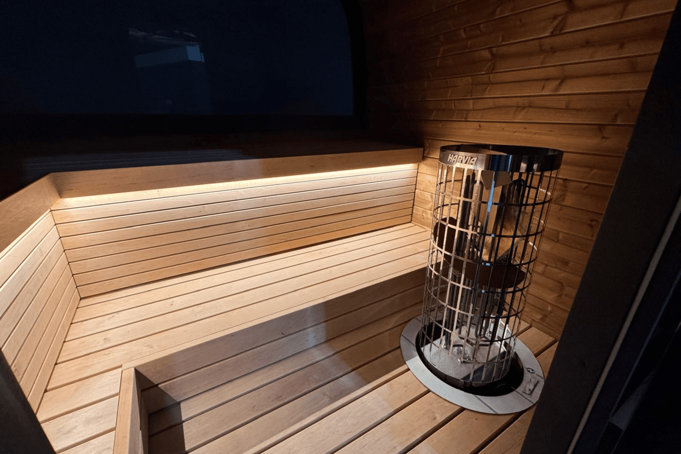 KOMPLETTANGEBOT: PREMIUM Fasssauna CUBE 230 x 240 cm mit Elektroofen | Thermoholz | BLACK