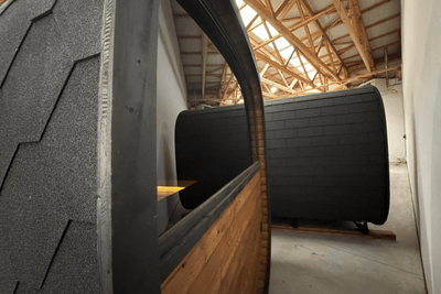 KOMPLETTANGEBOT: PREMIUM Fasssauna CUBE 230 x 240 cm mit Elektroofen | Thermoholz | BLACK